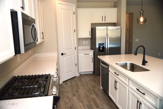 22460 E INDIANA Avenue, Queen Creek, AZ 85142