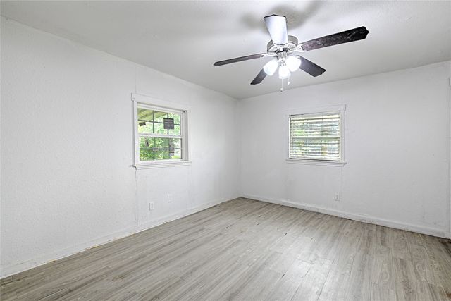 109 W Marsalis Street, Celeste, TX 75423