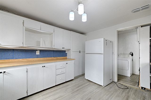 109 W Marsalis Street, Celeste, TX 75423