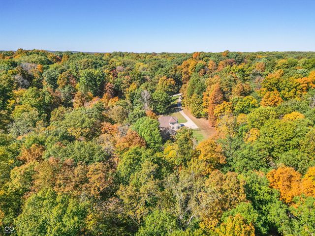 3661 N Lauren Lane, Bloomington, IN 47404