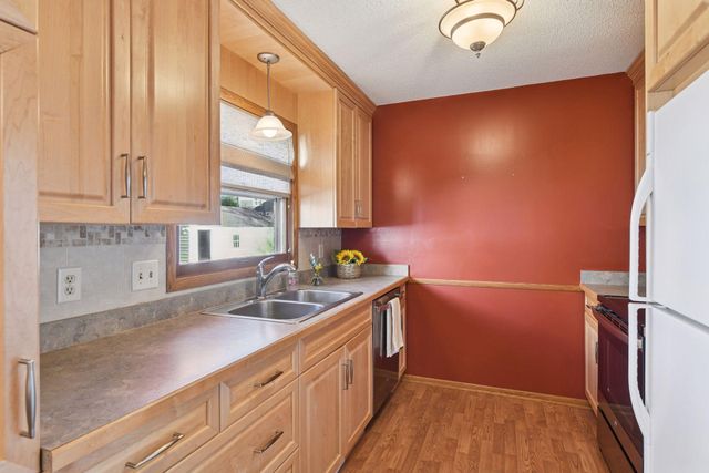 4045 Utica Avenue S, Saint Louis Park, MN 55416