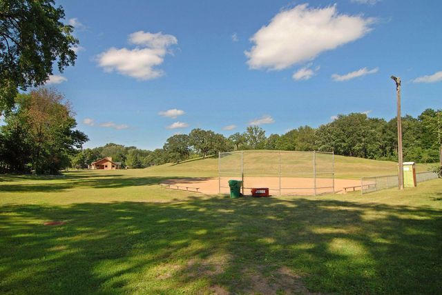 4045 Utica Avenue S, Saint Louis Park, MN 55416