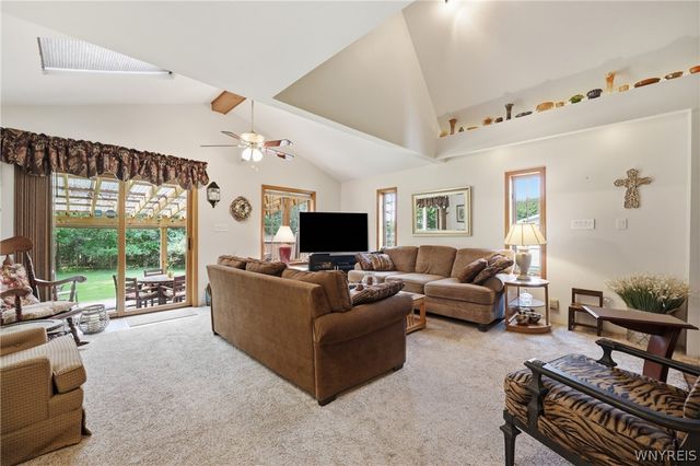 5224 Old Goodrich Road, Clarence, NY 14031