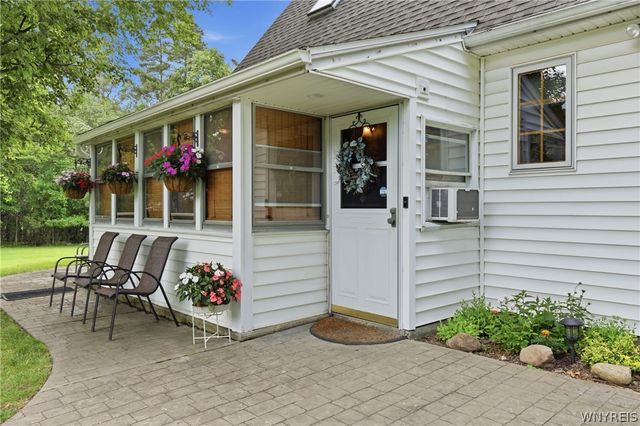 5224 Old Goodrich Road, Clarence, NY 14031