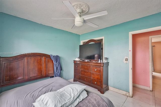 8113 Rose Marie Cir, Boynton Beach, FL 33472