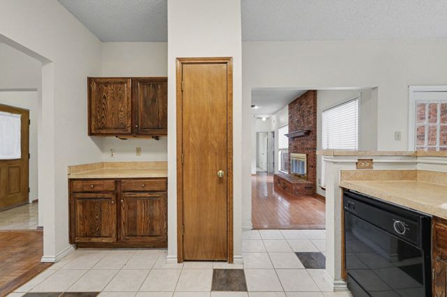 1008 Primrose Street, Mesquite, TX 75149