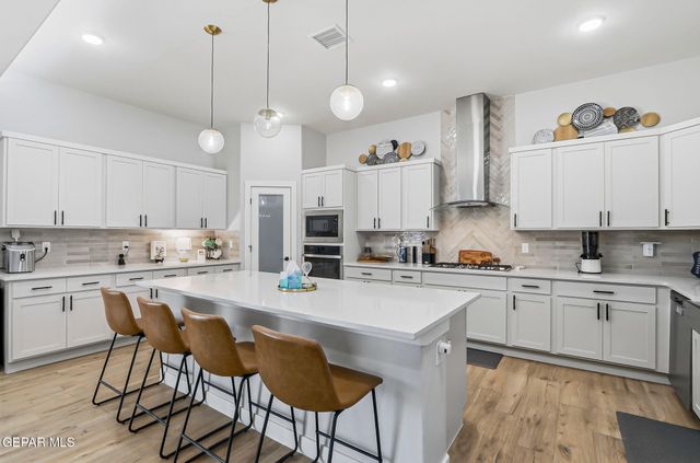 13394 CARTERTON Avenue, Horizon City, TX 79928