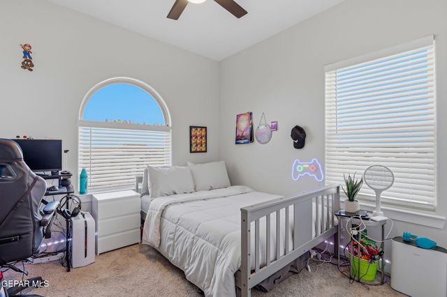 13394 CARTERTON Avenue, Horizon City, TX 79928