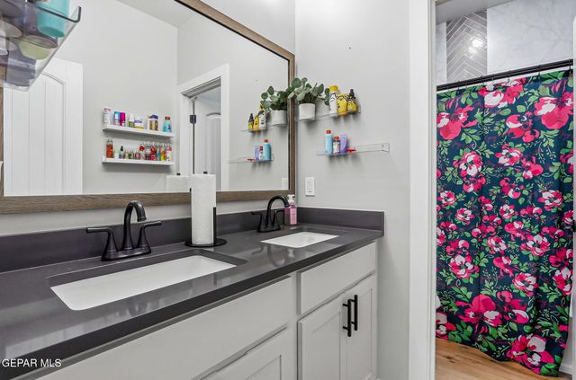 13394 CARTERTON Avenue, Horizon City, TX 79928