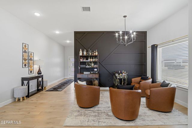 13394 CARTERTON Avenue, Horizon City, TX 79928