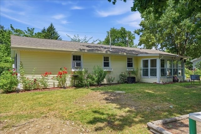 6 Gerard Ave, Freetown, MA 02717