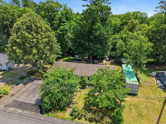 6 Gerard Ave, Freetown, MA 02717