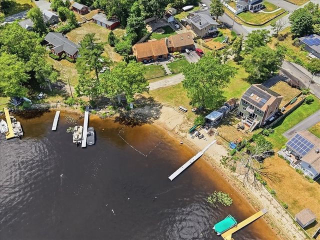 6 Gerard Ave, Freetown, MA 02717