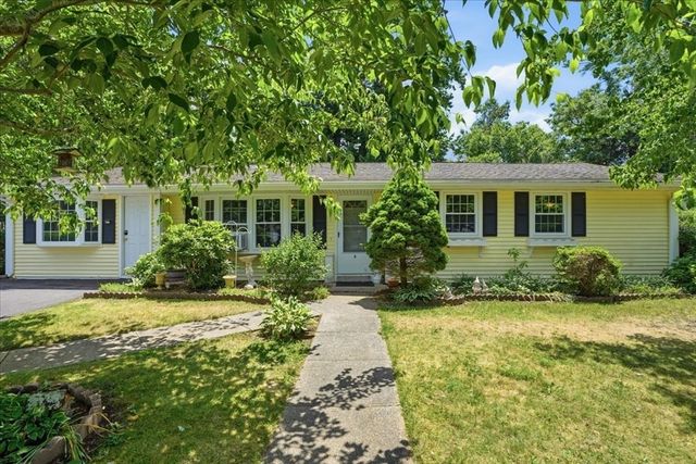 6 Gerard Ave, Freetown, MA 02717