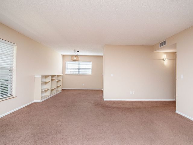 28 Vista Gardens Trail 102, Vero Beach, FL 32962