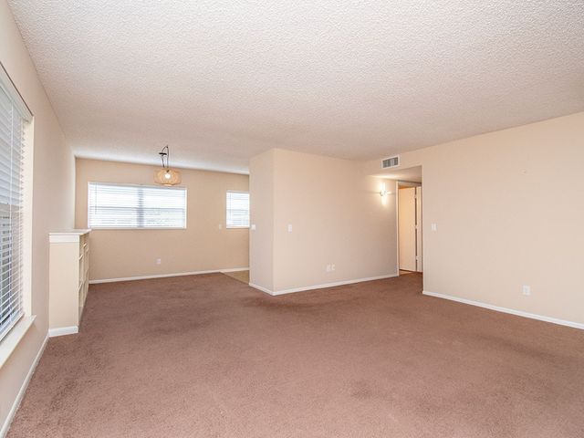 28 Vista Gardens Trail 102, Vero Beach, FL 32962
