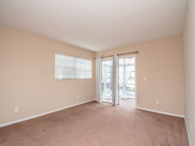 28 Vista Gardens Trail 102, Vero Beach, FL 32962