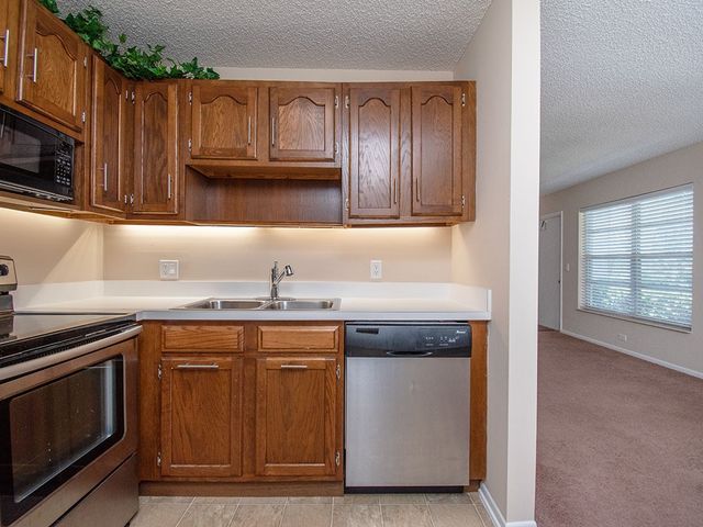 28 Vista Gardens Trail 102, Vero Beach, FL 32962