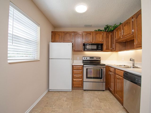 28 Vista Gardens Trail 102, Vero Beach, FL 32962