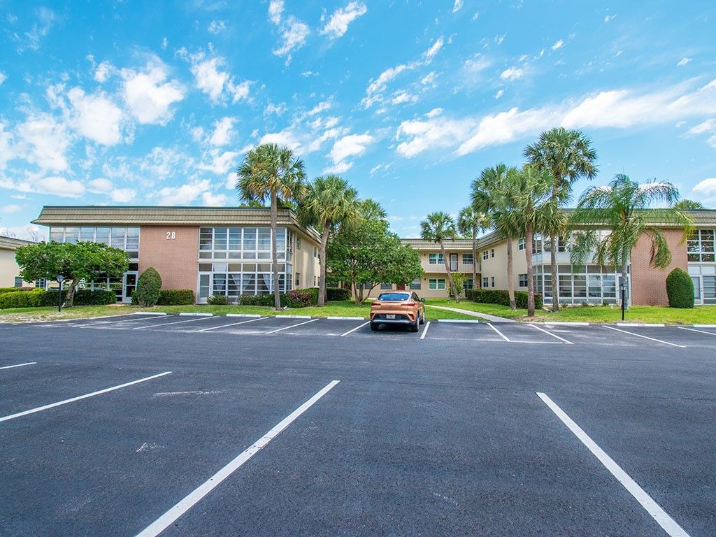 28 Vista Gardens Trail 102, Vero Beach, FL 32962