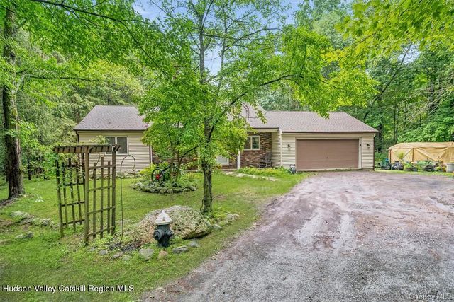 182 Redder Road, Pine Bush, NY 12566