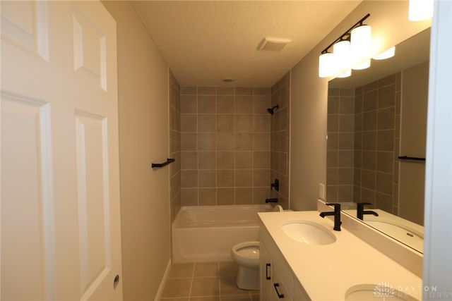 2871 Sky Crossing Drive 53, Beavercreek, OH 45434