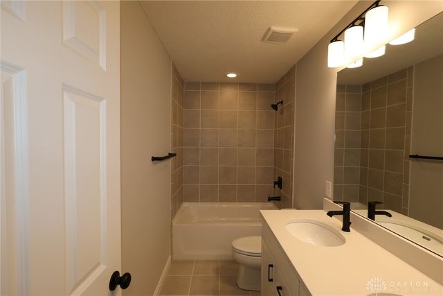 2871 Sky Crossing Drive 53, Beavercreek, OH 45434