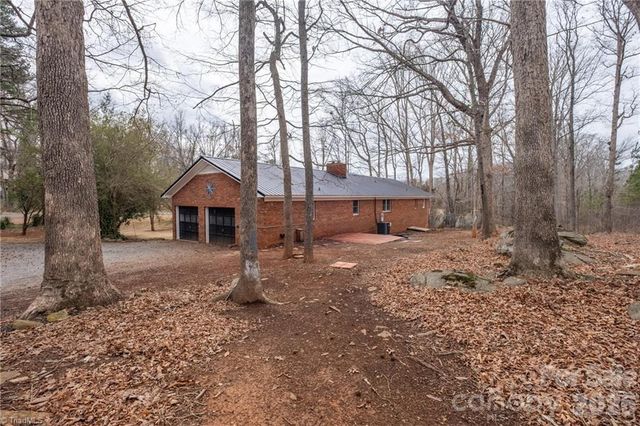 1165 Canaan Church Road, Denton, NC 27239