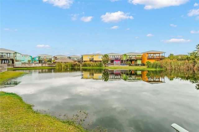 2727 S 11th St 15, Port Aransas, TX 78373