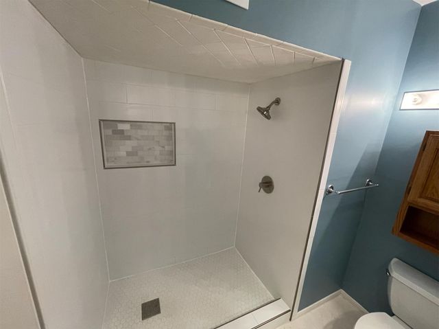 3720 Jardin Street, Houston, TX 77005