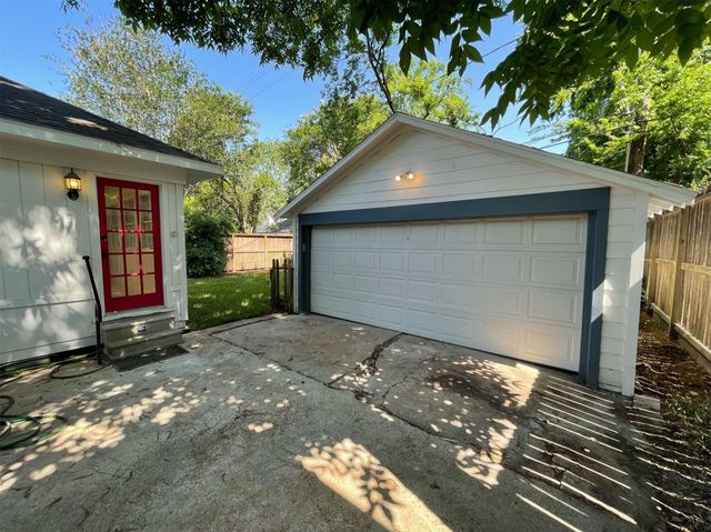 3720 Jardin Street, Houston, TX 77005