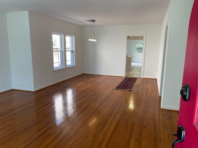 3720 Jardin Street, Houston, TX 77005