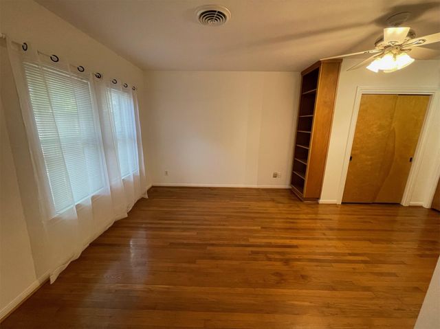 3720 Jardin Street, Houston, TX 77005