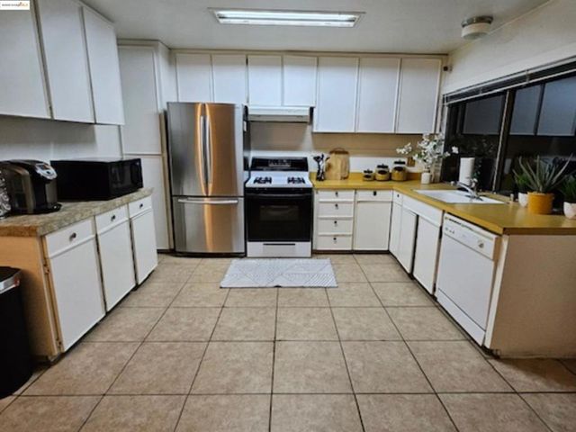 4500 Bell Ct, Richmond, CA 94804