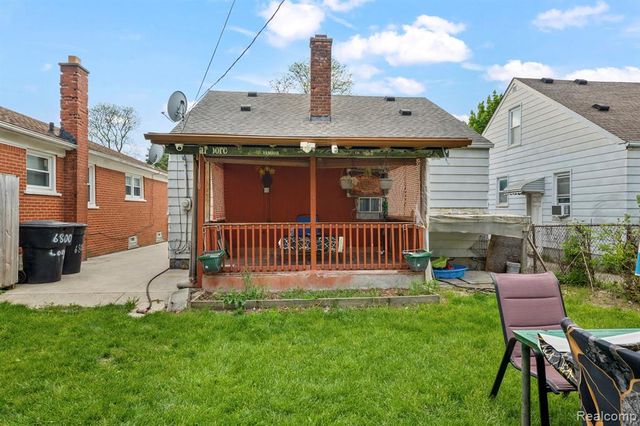 6800 Longacre Street, Detroit, MI 48228