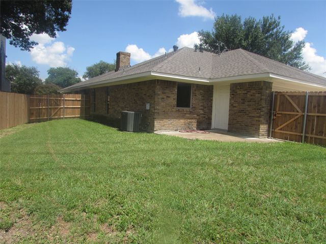 13301 Daystrom Court, Dallas, TX 75243