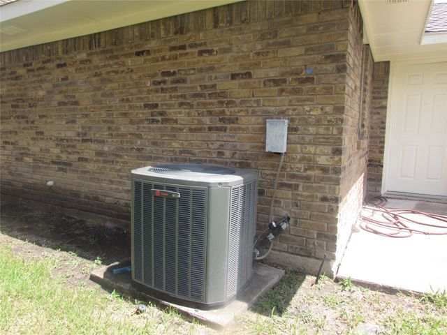 13301 Daystrom Court, Dallas, TX 75243