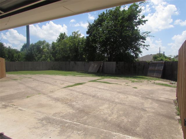 13301 Daystrom Court, Dallas, TX 75243