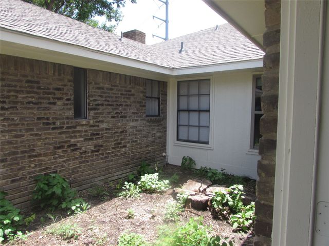 13301 Daystrom Court, Dallas, TX 75243