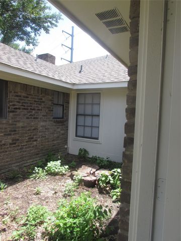 13301 Daystrom Court, Dallas, TX 75243