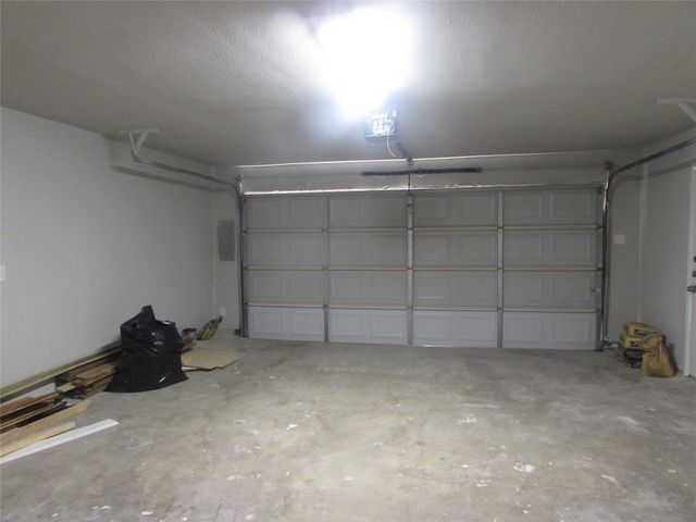 13301 Daystrom Court, Dallas, TX 75243
