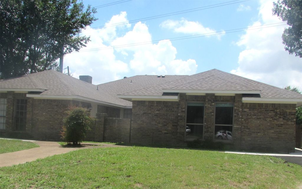 13301 Daystrom Court, Dallas, TX 75243