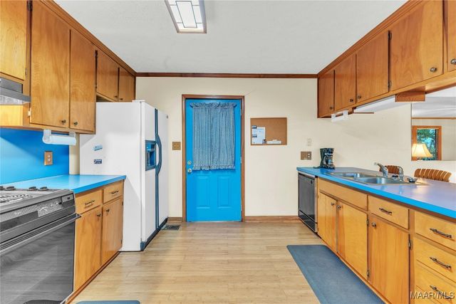 300 Elmore Road, Titus, AL 36080