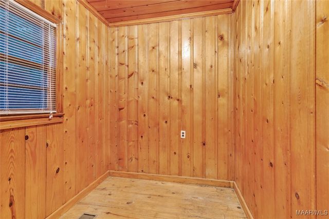 300 Elmore Road, Titus, AL 36080