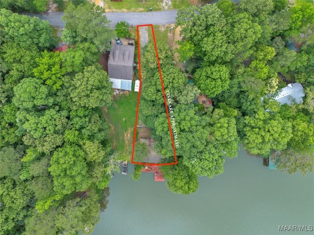 300 Elmore Road, Titus, AL 36080