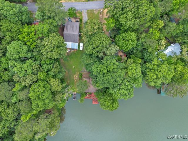 300 Elmore Road, Titus, AL 36080