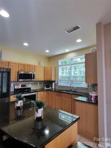 11444 Mangla Drive, Charlotte, NC 28214