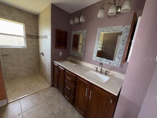 1235 ODONIEL LOOP S, Lakeland, FL 33809