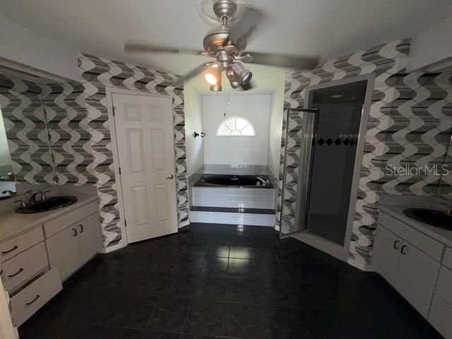 1235 ODONIEL LOOP S, Lakeland, FL 33809