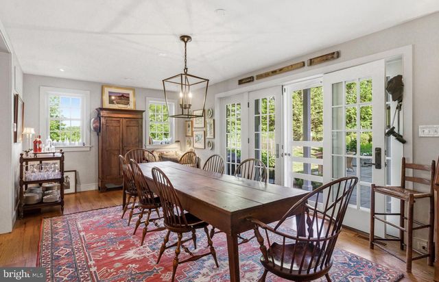 6170 STOVERS MILL RD, Carversville, PA 18913